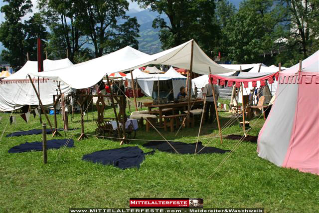 Mittelalterfest - www.Mittelalterfeste.com - Meldereiter & Waschweib